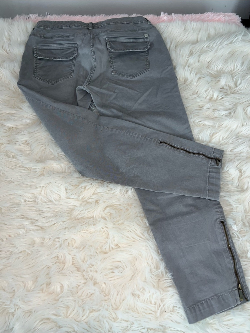 Ivanka Trump Gray Ankle Zip Skinny Pants — Utility Cargo Style - Picture 6 of 13